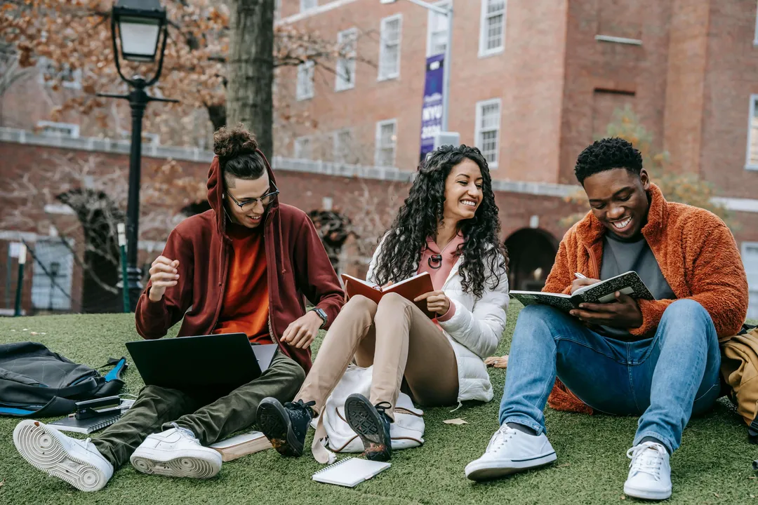 Advice for College Freshman: Surviving Your First Year of College